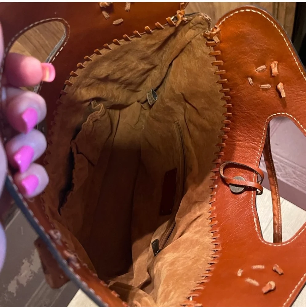 Floral Stitch Applique Tote 🌼 - Picture 15 of 16